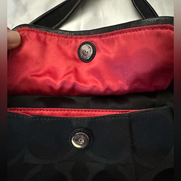 Coach cross body purse - Picture 3 of 6